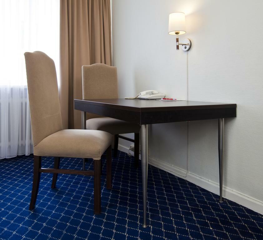 Thon Hotel Slottsparken Oslo Exterior photo